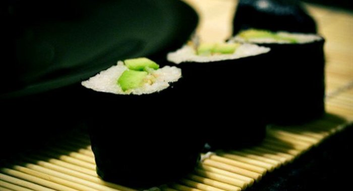 Роллы с авокадо