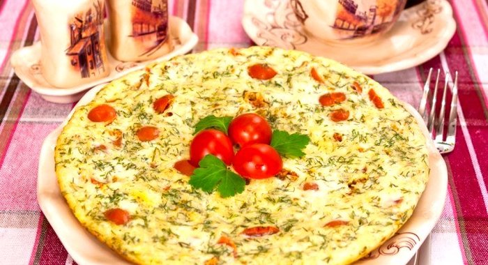 Омлет с помидорами и картофелем