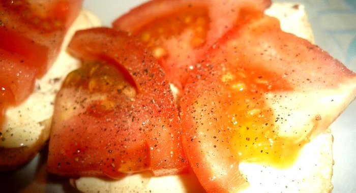 Бутерброды с помидорами