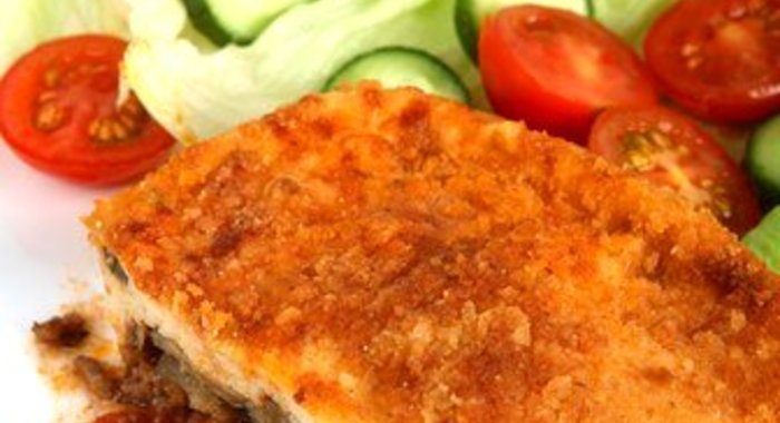 Слоеная запеканка из цукини и пармезана