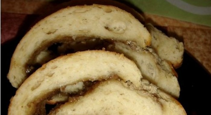 Рулет с халвой