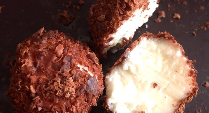 Конфеты из творога в шоколаде