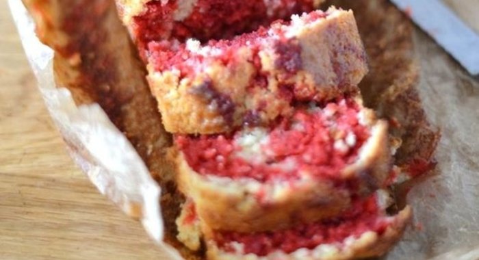 Лимонно-малиновый кекс