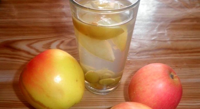 Яблочный компот с виноградом