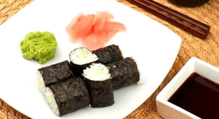 Роллы с огурцом