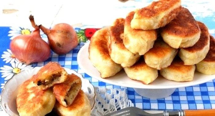 Пирожки с грибами и картошкой жареные