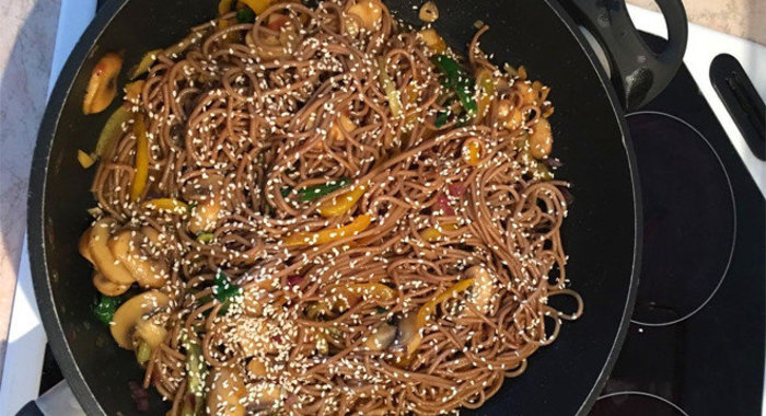 Гречневая лапша с шампиньонами от Анастасии Денисовой