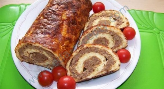 Мясной рулет