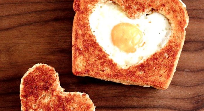 Яичница по‑французски в хлебе