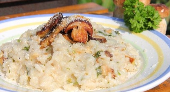 Ризотто с белыми грибами и петрушкой