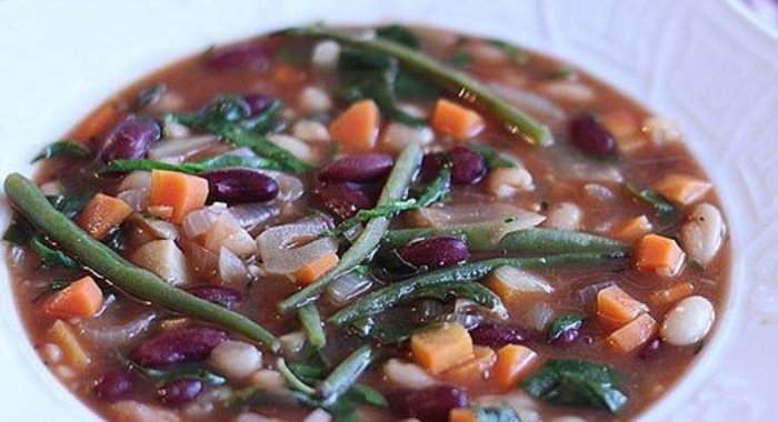 Рагу из трех видов фасоли