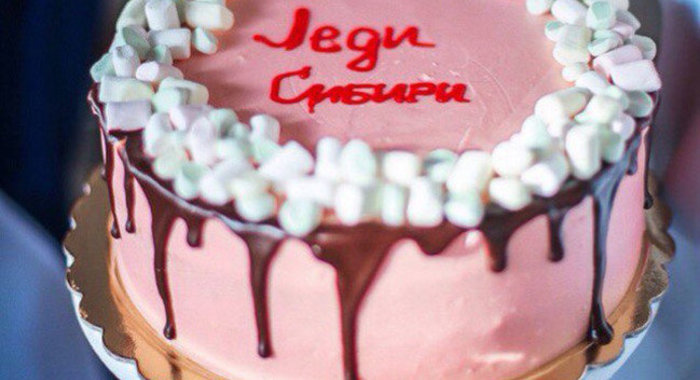 Бисквитный торт с крем-чиз