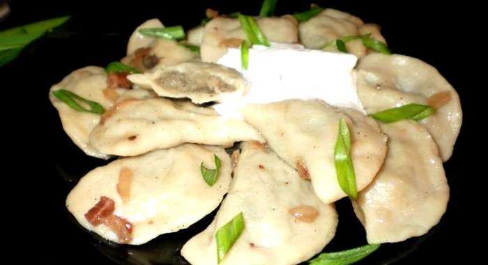 Вареники с грибами и картофелем