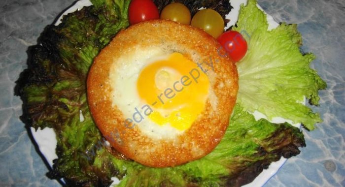 Яичница в хлебе Смак