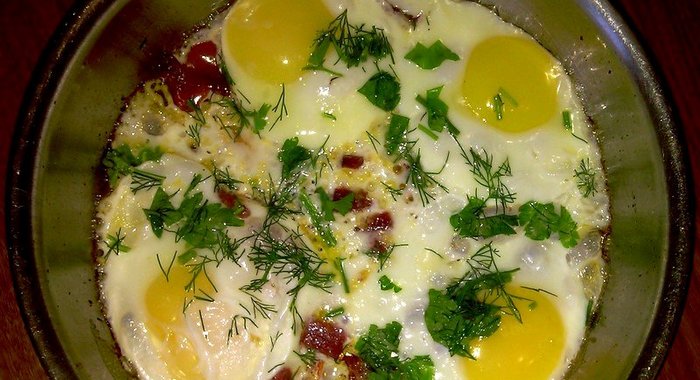 Яичница с салями