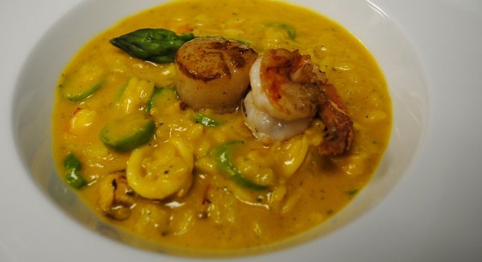 Ризотто с морепродуктами и спаржей