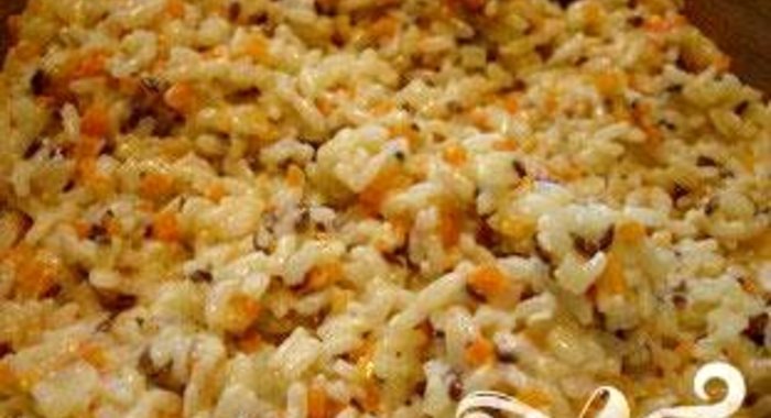 Сливочное ризотто с кубиками овощей и семенами льна