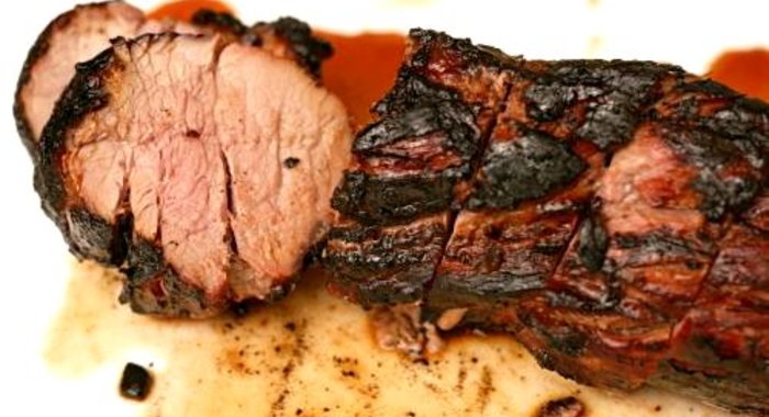 Свиная вырезка в медово-имбирном маринаде