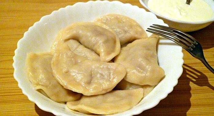 Вареники с тушеной капустой