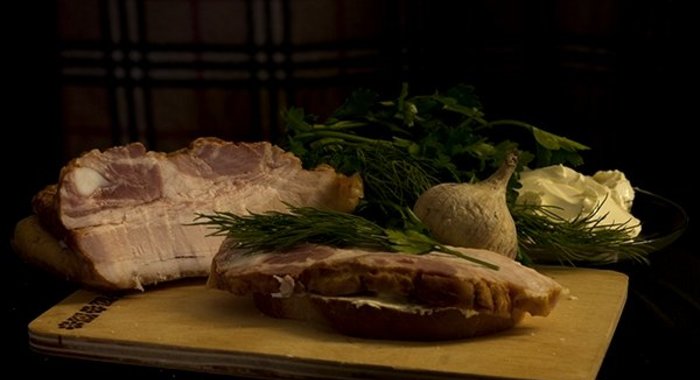 Бутерброд с грудинкой