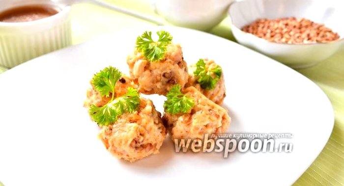 Куриные тефтели с гречкой