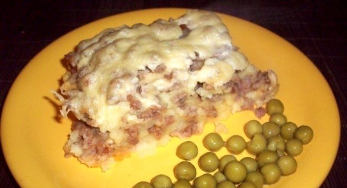 Запеканка из картофельного пюре и фарша