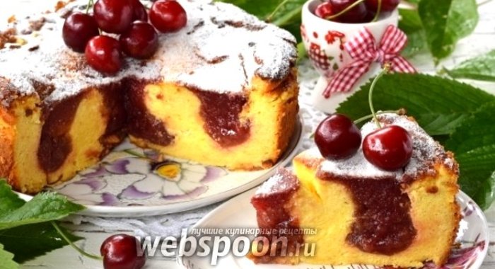 Сырник с черешней