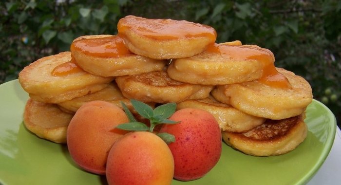 Абрикосовые сырники