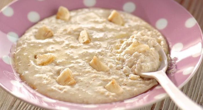 Самая простая овсяно-сливочная каша с бананами