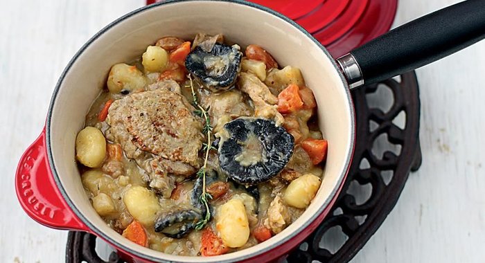 Рагу из цесарки с шампиньонами и ньокками