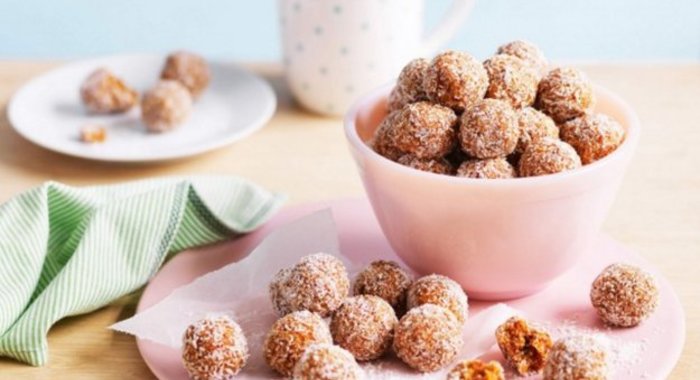 Конфеты из фиников, кураги и семян чиа