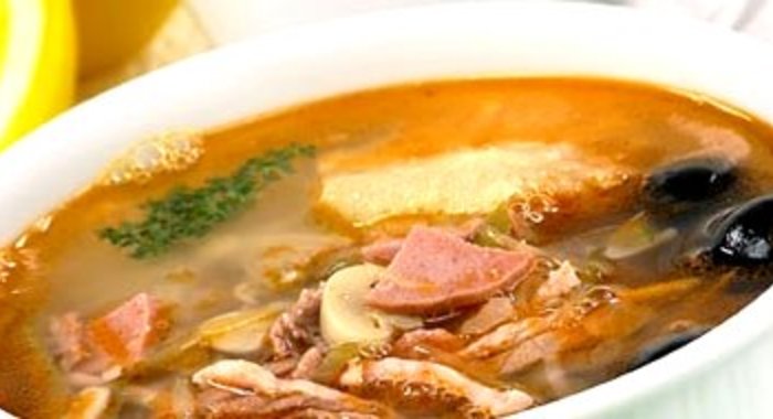 Солянка на ребрышках