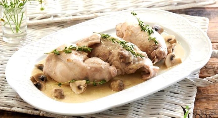 Фрикасе из кролика с белым вином