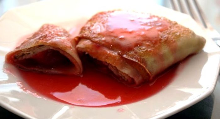 Блинчики со сливами