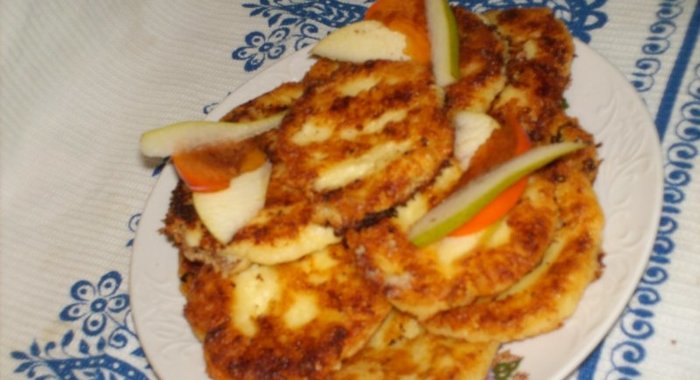 Сырники с хурмой и яблоком