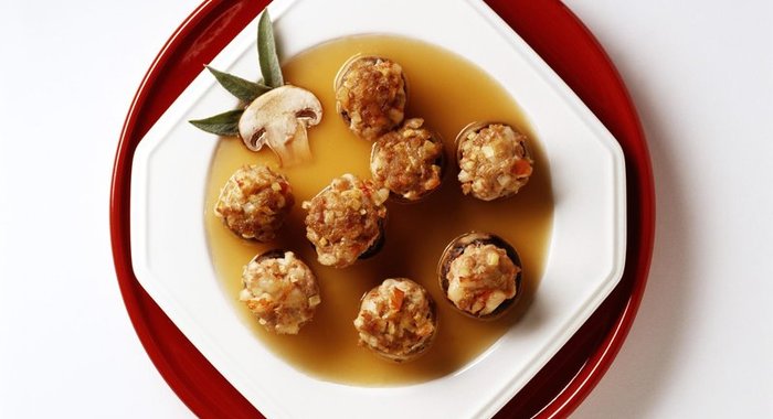 Тефтели с капустой и фундуком