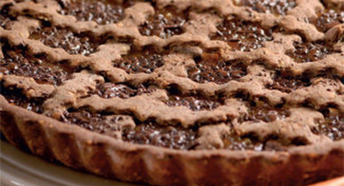 Шоколадный пирог с курагой