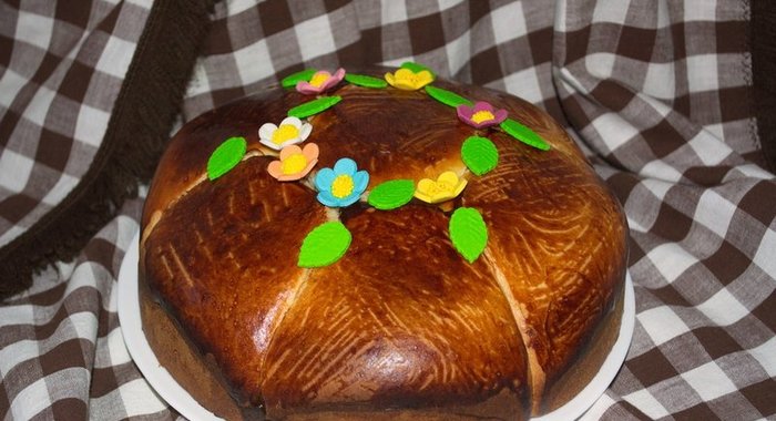 Пасхальный сдобный каравай