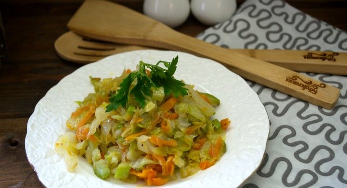 Рагу из кабачков и капусты