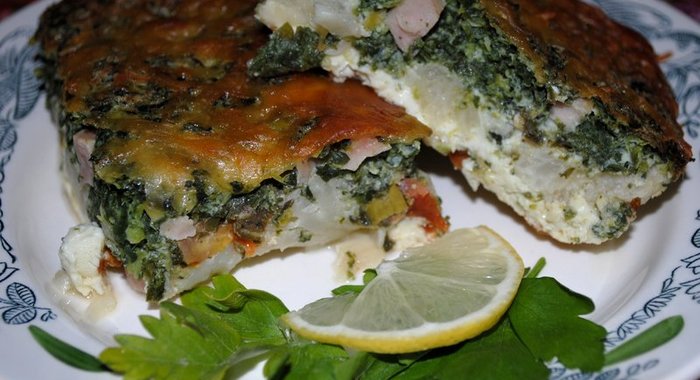 Омлет с цветной капустой и шпинатом