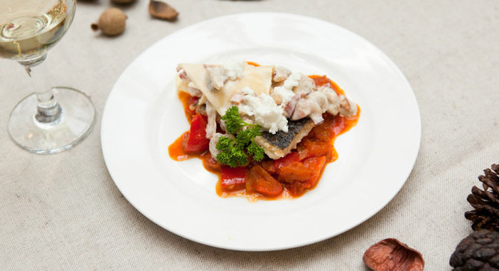 Сом по-баконьски с лазаньей