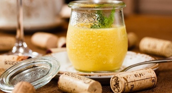 Легкий мусс из манго