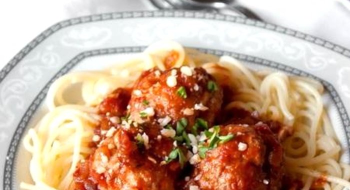 Тефтели со спагетти