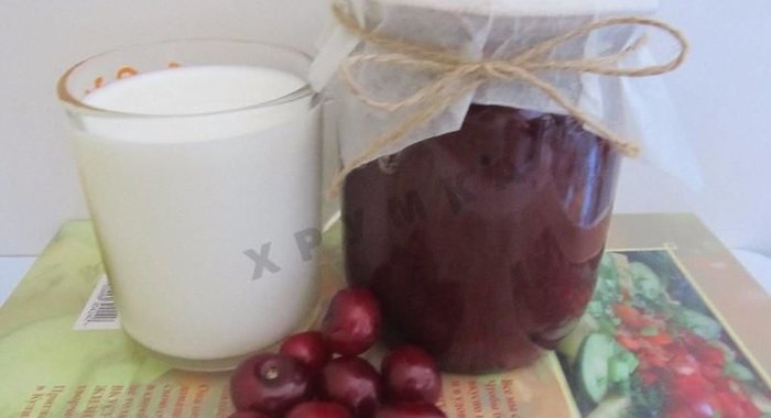 Вишневый джем из вишни