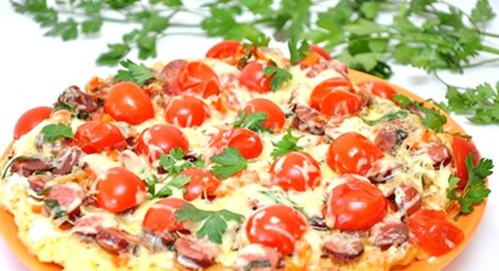 Пицца на сковороде с овощами
