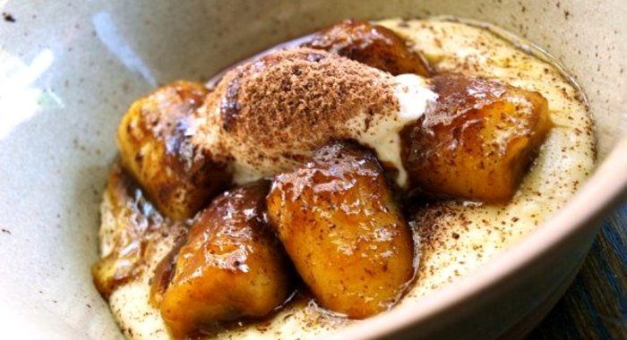 Манная каша с соте из бананов и кремом из маскарпоне