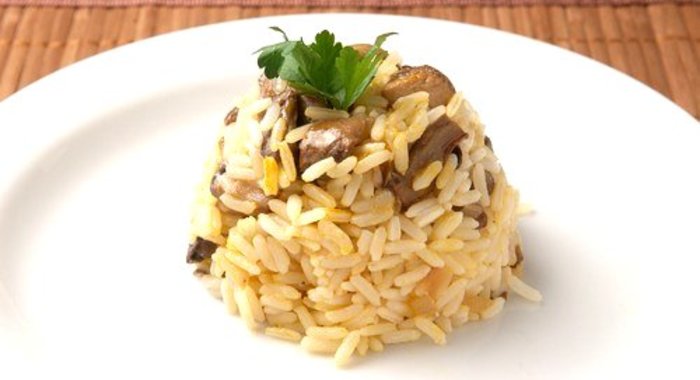 Плов с грибами и кедровыми орешками