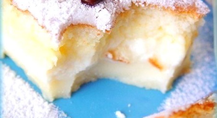 Нежные пирожные в сахарной пудре