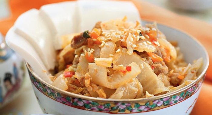 Рагу из кимчи со свининой