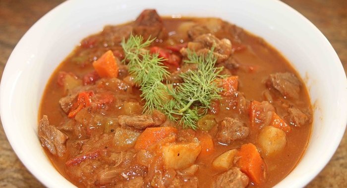 Гуляш в мультиварке